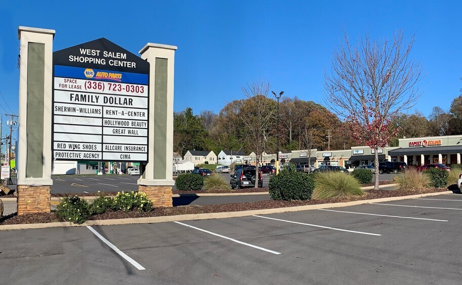 603-641 Peters Creek Pky, Winston-Salem, NC à louer - Photo du bâtiment - Image 2 de 2