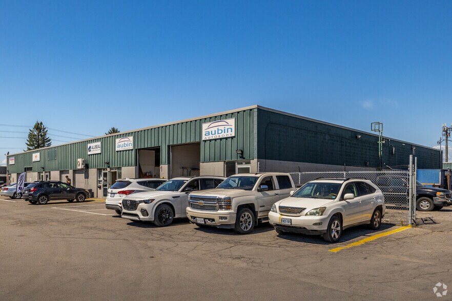 2575 Blackwell St, Ottawa, ON for lease - Building Photo - Image 2 of 3