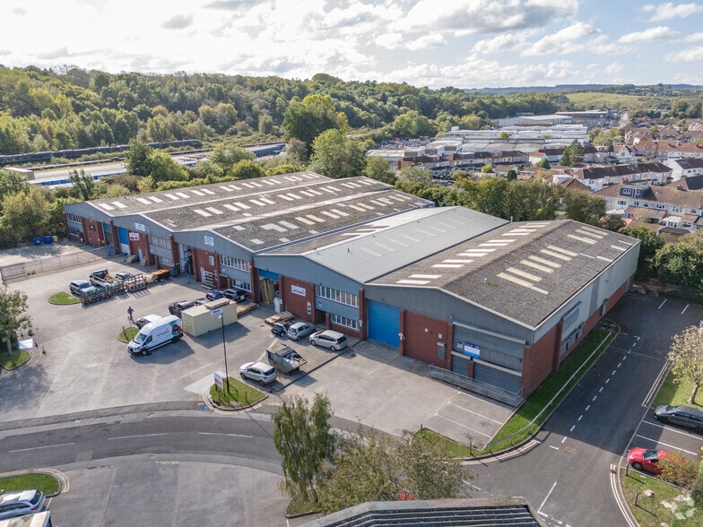 South Liberty Ln, Bristol à louer - Aérien - Image 2 de 5