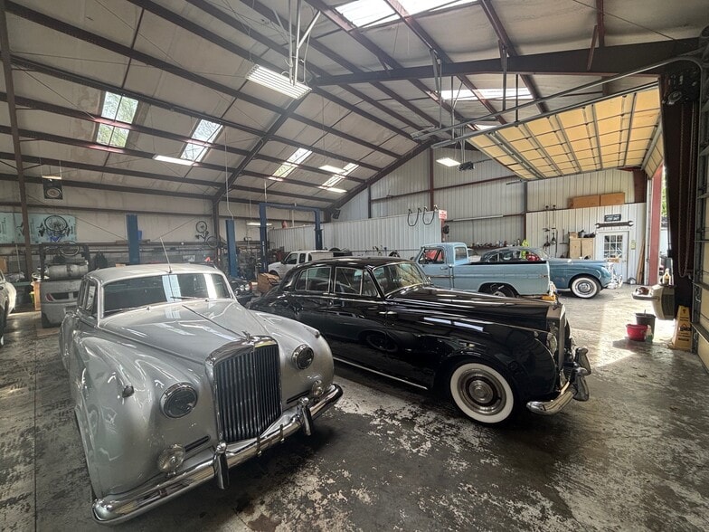 254 Spence Ln, Nashville, TN for lease - Building Photo - Image 2 of 3