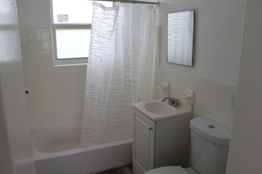 5601 NW 1st Ave, Miami, FL à vendre - Photo du bâtiment - Image 2 de 12