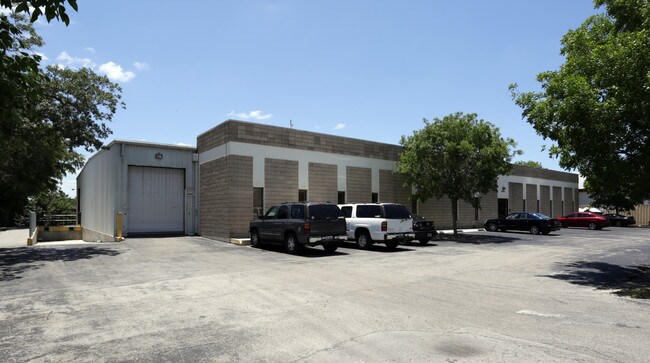 More details for 4206 Arnold Ave, Naples, FL - Industrial for Lease