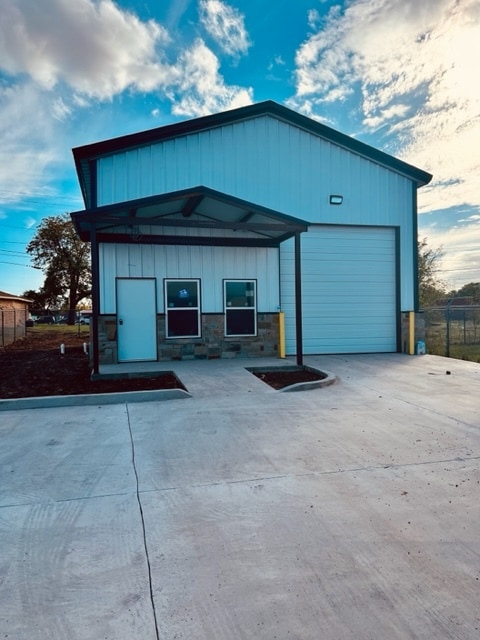 1433 30th, Wichita Falls, TX for lease Building Photo- Image 1 of 6