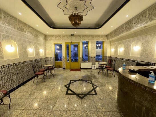 40 Bis Rue Du Faubourg Poissonnière, Paris for lease Interior Photo- Image 1 of 4