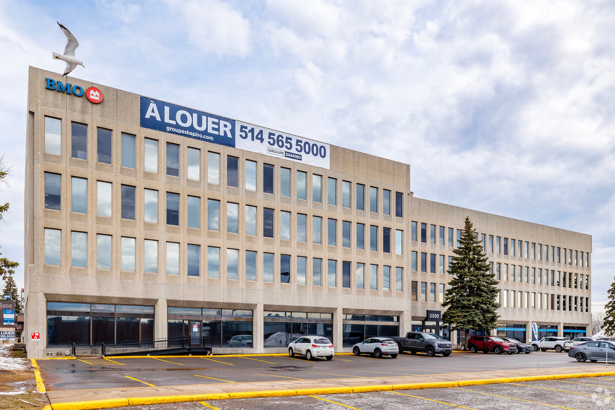 3300 Boul de la Côte-Vertu, Montréal, QC for lease Primary Photo- Image 1 of 5