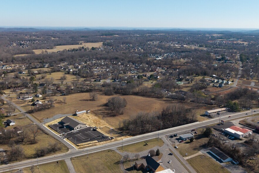 105 Eastside Dr, White House, TN à vendre - Photo du bâtiment - Image 3 de 14