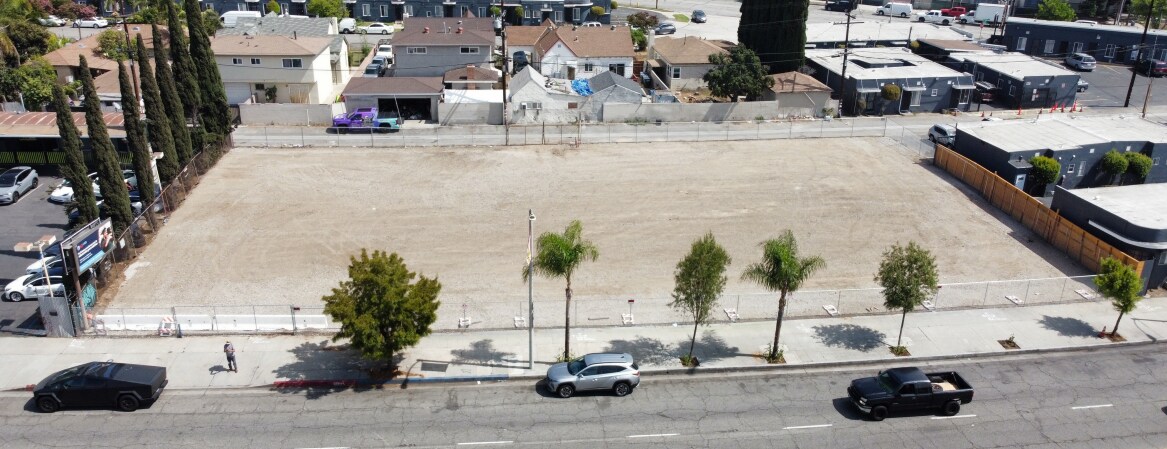 1404-1414 S Atlantic Blvd, East Los Angeles, CA à vendre Photo du bâtiment- Image 1 de 2