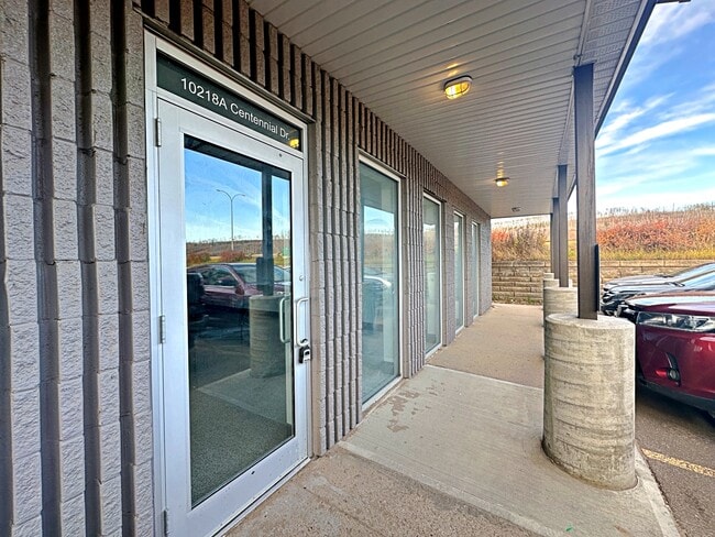 More details for 10216-10218 Centennial Dr, Fort McMurray, AB - Office for Lease