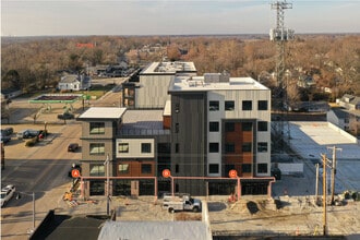 400 N Main St, Edwardsville, IL à louer Photo intérieure- Image 1 de 2