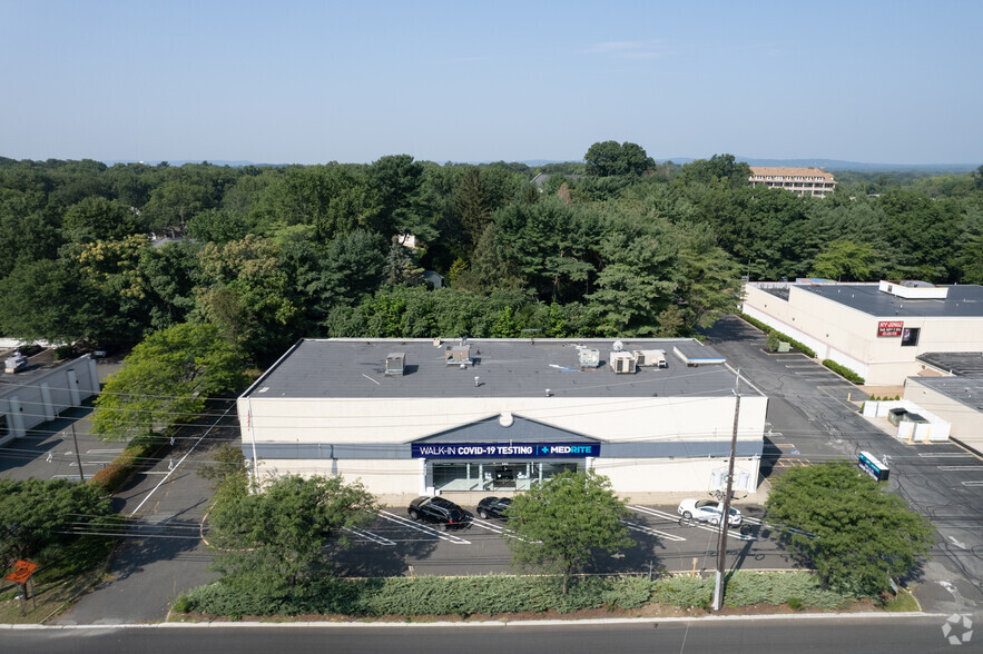 461 Route 17, Paramus, NJ for sale - Building Photo - Image 1 of 1