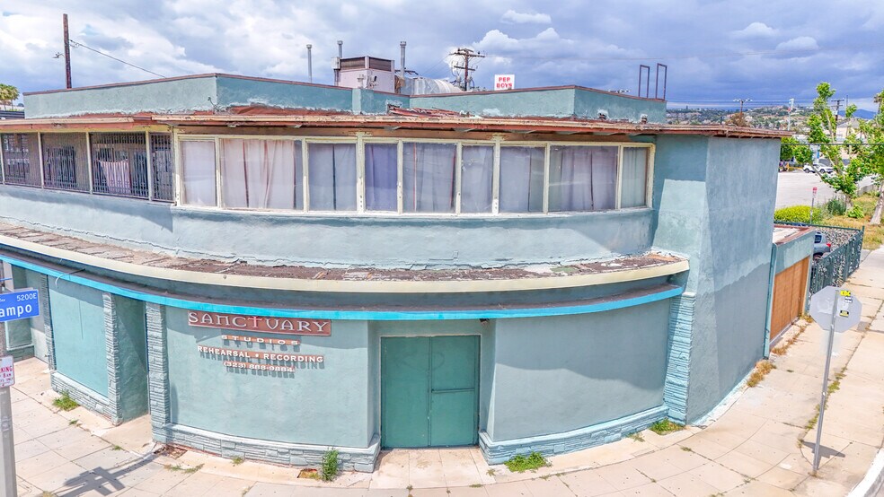 5221 E Beverly Blvd, East Los Angeles, CA à vendre - Photo du bâtiment - Image 3 de 27
