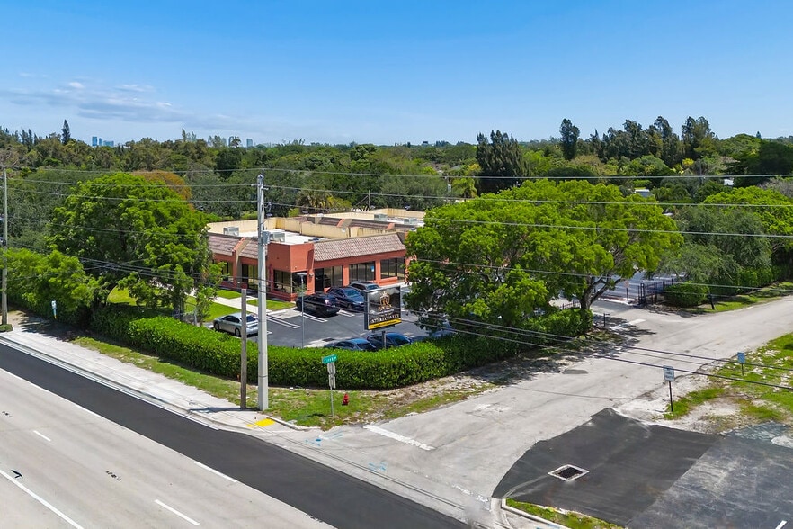 1590 S Congress Ave, West Palm Beach, FL à vendre - Photo du bâtiment - Image 2 de 48