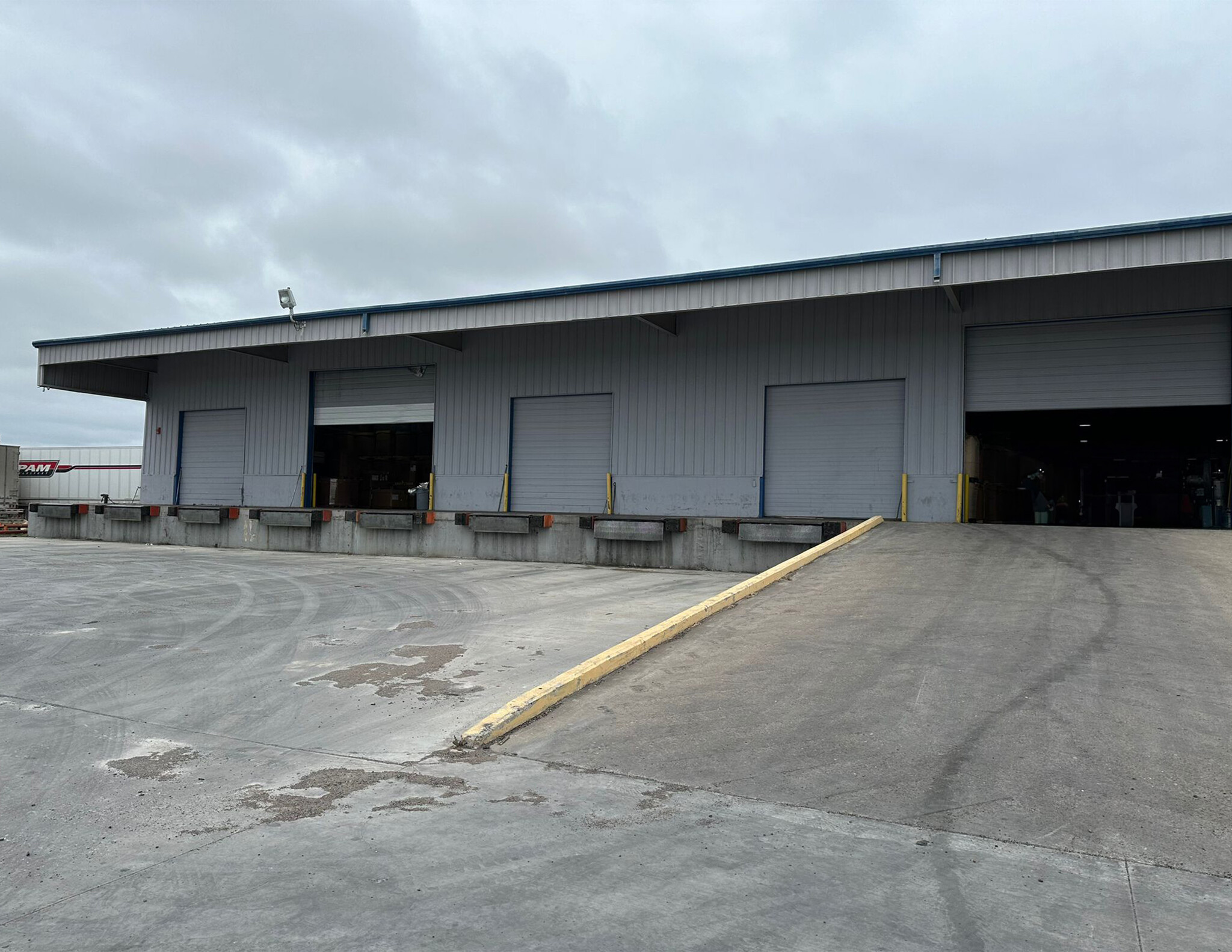 13505 Regional Dr, Laredo, TX for lease Building Photo- Image 1 of 3