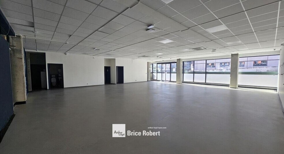 55 Ter Avenue René Cassin, Lyon for lease - Building Photo - Image 3 of 7