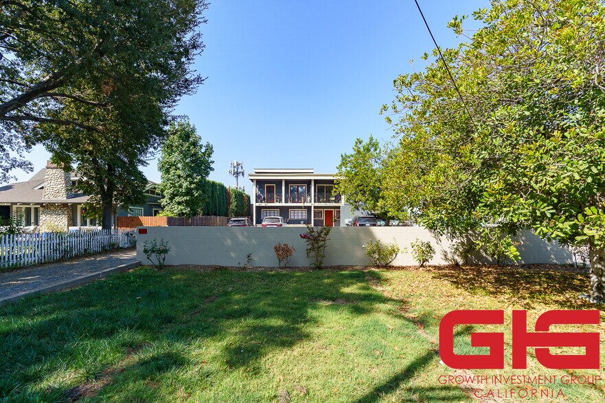 425 N Raymond Ave, Pasadena, CA à vendre - Photo du bâtiment - Image 1 de 39