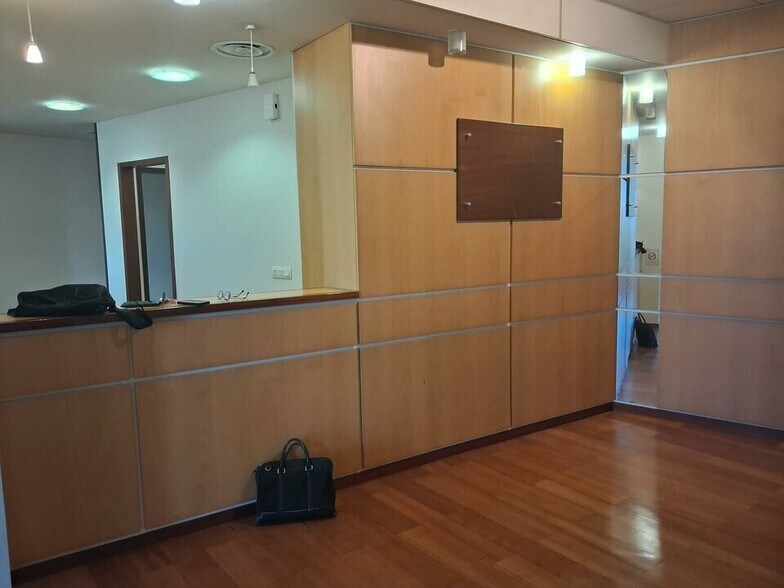 Office in Rennes for sale - Interior Photo - Image 3 of 5