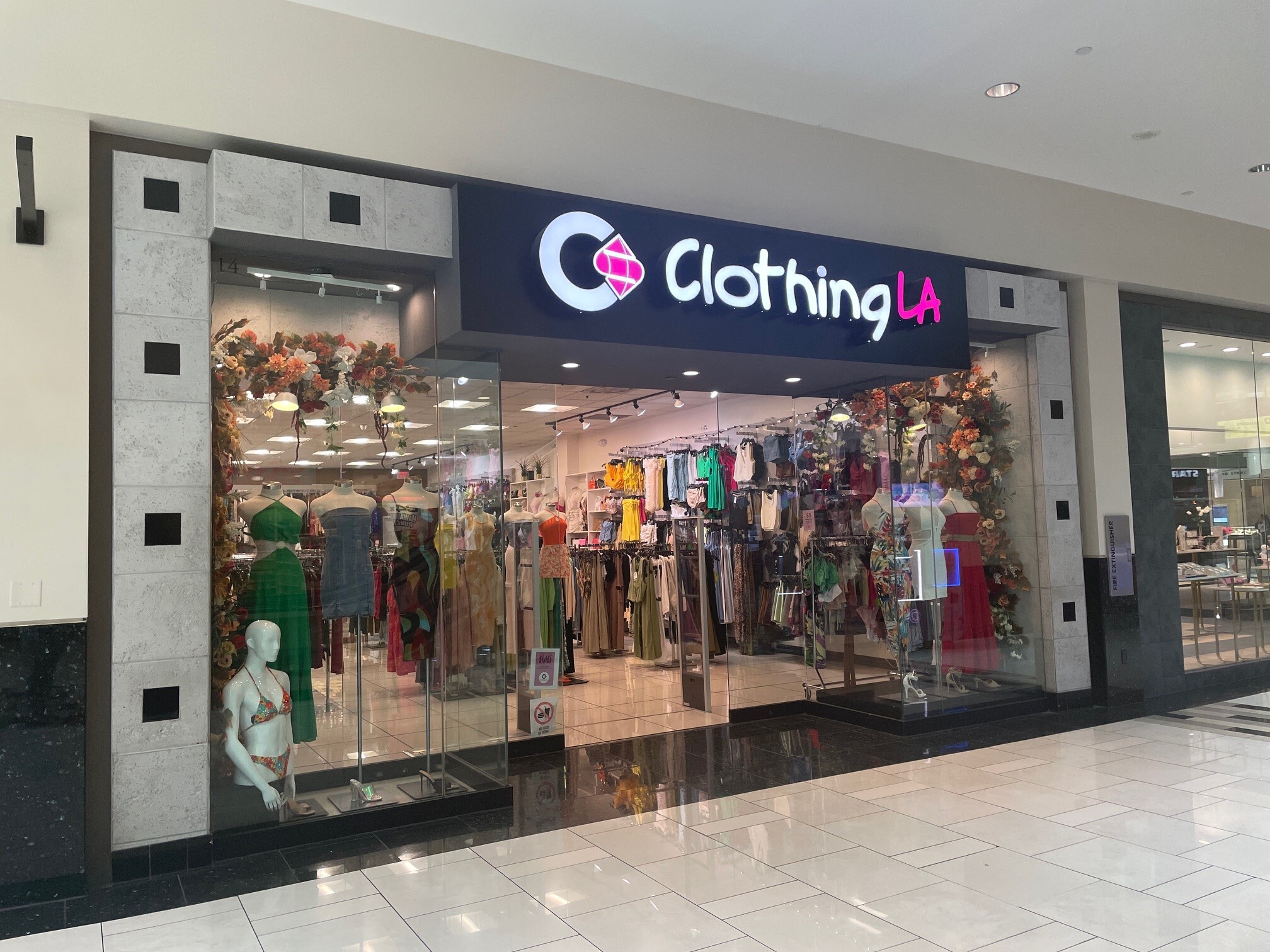 9301 Tampa Ave, Northridge, CA for lease Interior Photo- Image 1 of 1