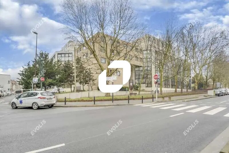 Bureau dans Montreuil à louer - Photo du bâtiment - Image 2 de 13