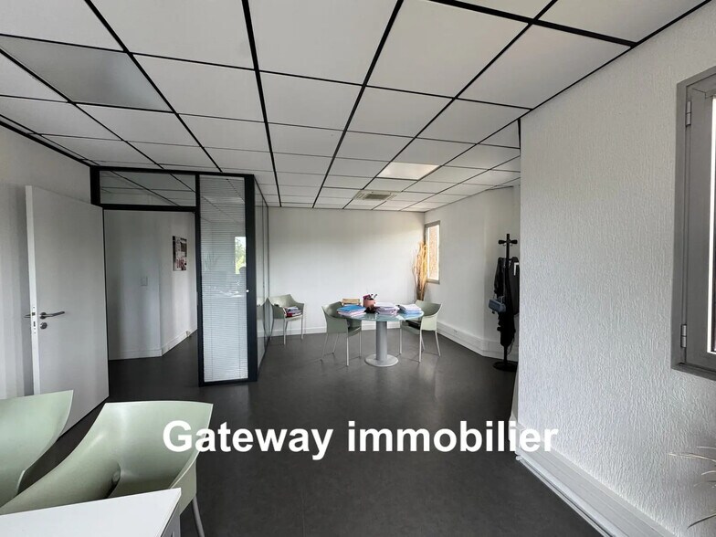 Office in Clermont-Ferrand for lease - Building Photo - Image 1 of 10