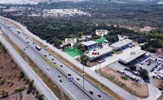 Plus de détails pour 9475 Interstate 35 N, New Braunfels, TX - Bureau, Flex à louer