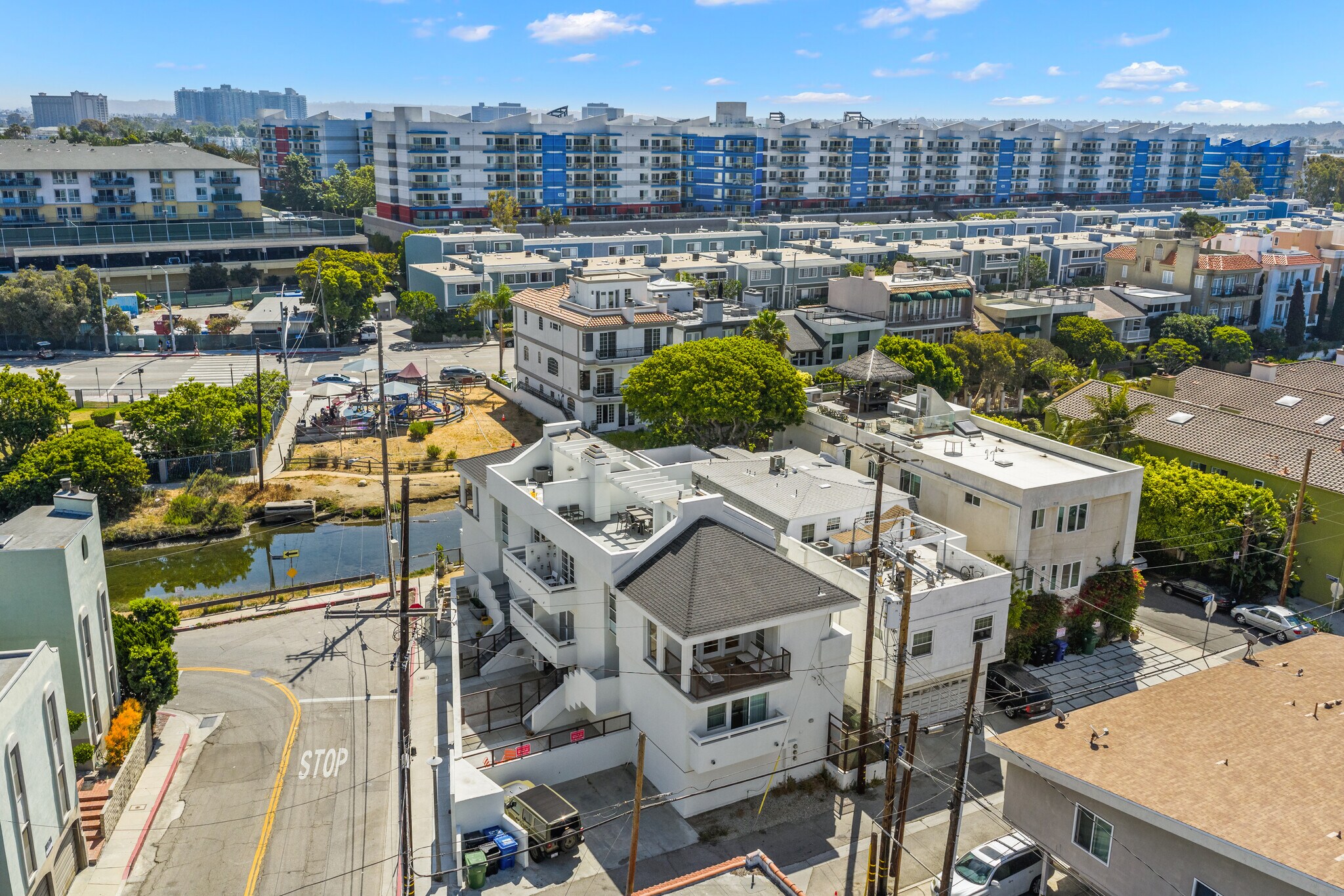 3501 Esplanade, Marina del Rey, CA à vendre Photo principale- Image 1 de 32