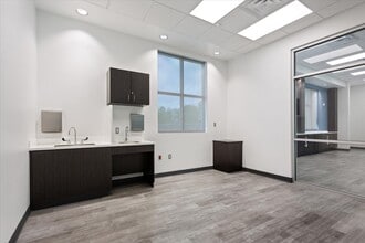 901 McClintic Dr, Groesbeck, TX for lease Interior Photo- Image 1 of 6