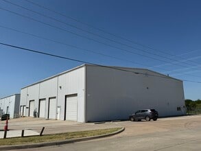 3500 Shelby Ln, Denton, TX for lease Interior Photo- Image 1 of 8