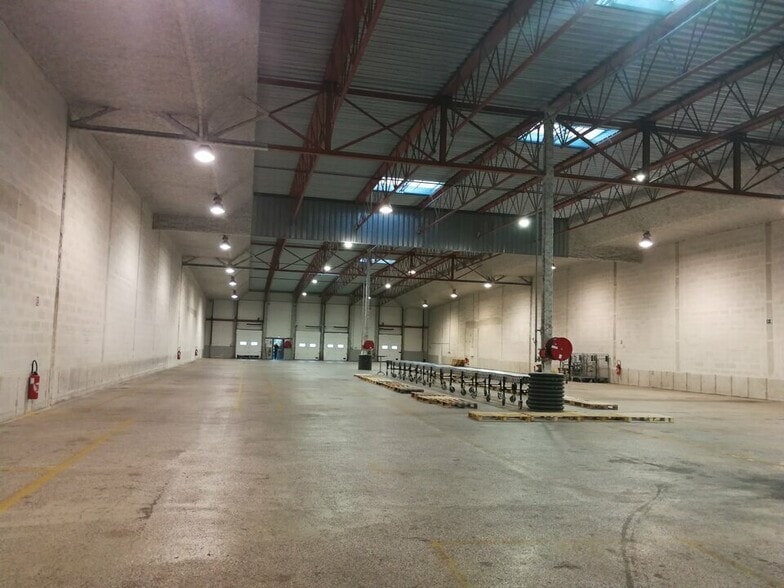 49 Boulevard De L'Europe, Vitrolles for lease - Building Photo - Image 3 of 5