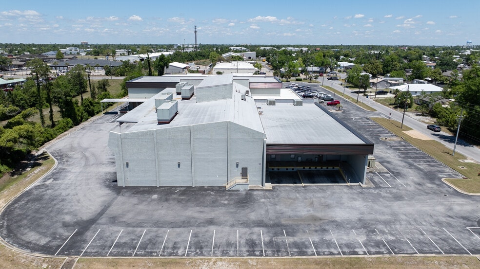 501 W 11th St, Panama City, FL for lease - Building Photo - Image 3 of 13