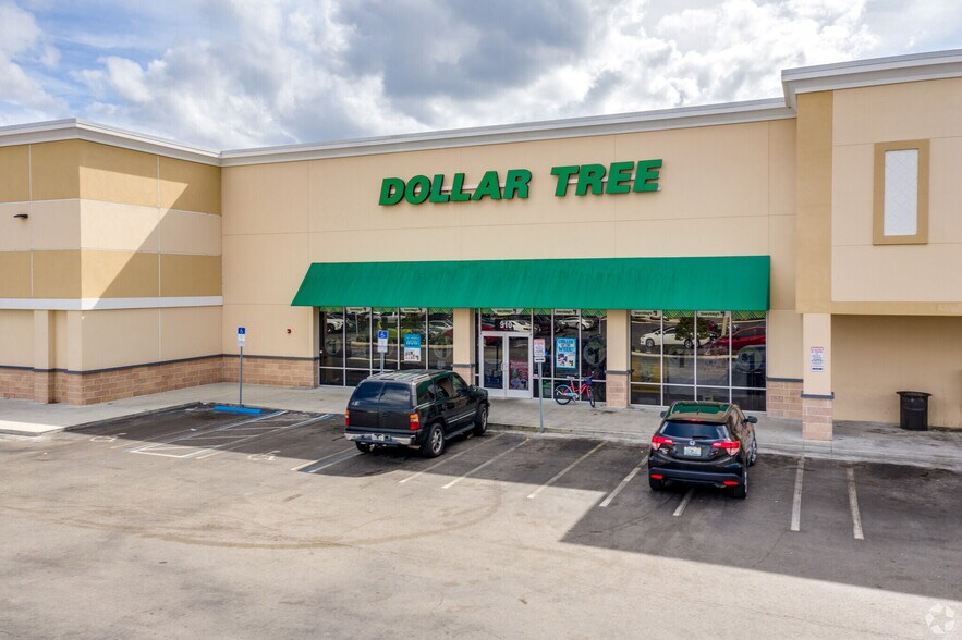 902-1020 Lee Rd, Orlando, FL à louer - Photo du bâtiment - Image 2 de 11