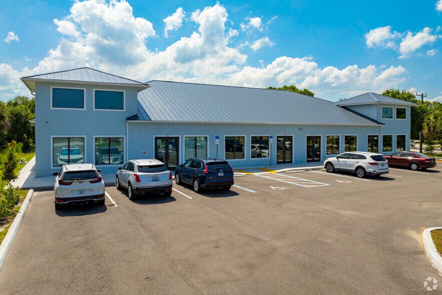 4070 S Babcock St, Melbourne, FL à louer - Photo du bâtiment - Image 1 de 3