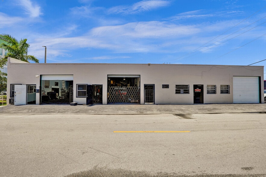 832 NW 1st St, Fort Lauderdale, FL for lease - Primary Photo - Image 1 of 13