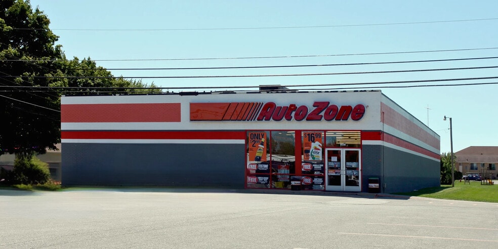 808 E Main St, Gas City, IN for sale - Building Photo - Image 2 of 4