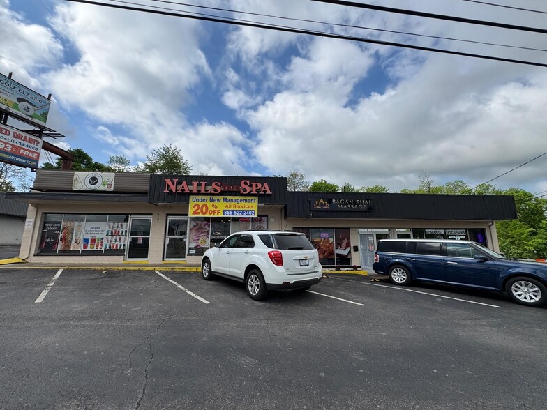 5103 Clinton Hwy, Knoxville, TN for sale - Building Photo - Image 3 of 9