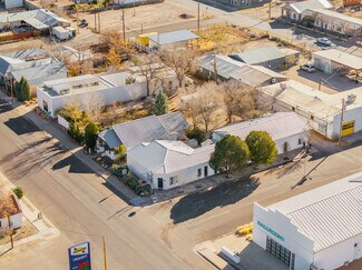 Plus de détails pour 200 E San Antonio St, Marfa, TX - Services hôteliers à vendre