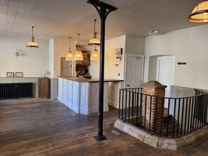1 North Street, Ilminster for lease Interior Photo- Image 2 of 6