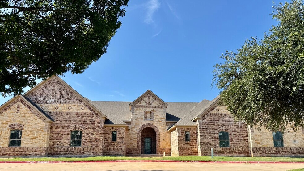 3411 Cross Timbers Rd, Flower Mound, TX à louer - Photo du bâtiment - Image 1 de 8
