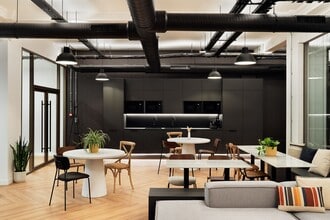 10 Rue Pergolèse, Paris for lease Interior Photo- Image 2 of 5