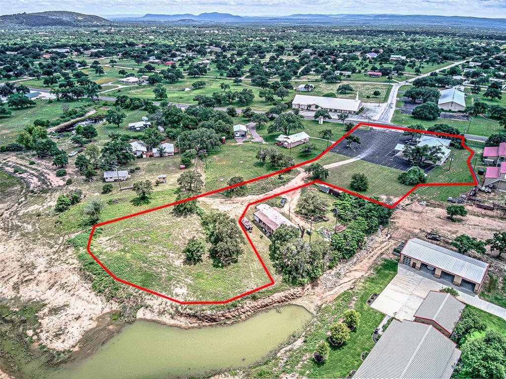 901 Lillian Dean, Buchanan Dam, TX for sale Primary Photo- Image 1 of 10