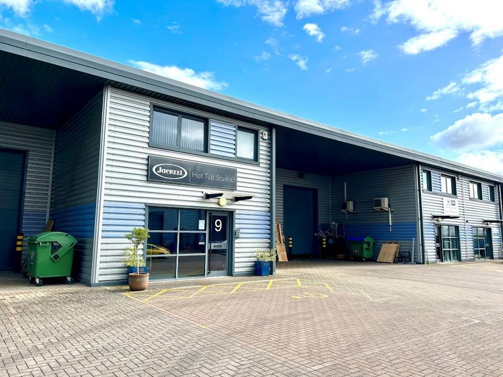 Charbridge Way, Bicester for lease Building Photo- Image 1 of 18