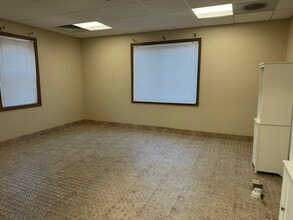 605 Chase Blvd, Sun Prairie, WI for lease Building Photo- Image 2 of 12