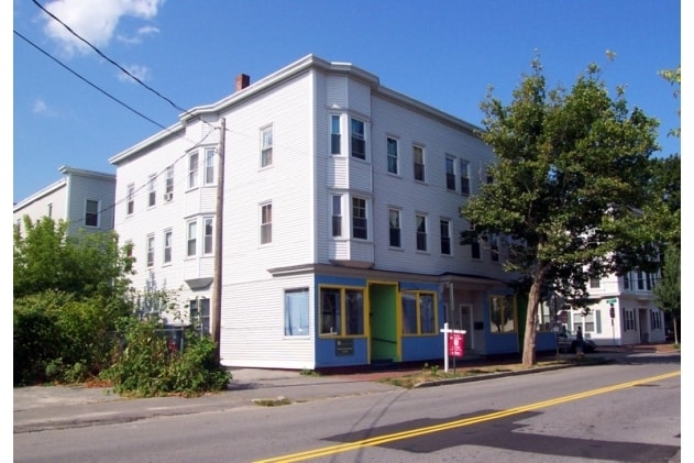 251-255 Danforth St, Portland, ME à louer - Photo du bâtiment - Image 2 de 6