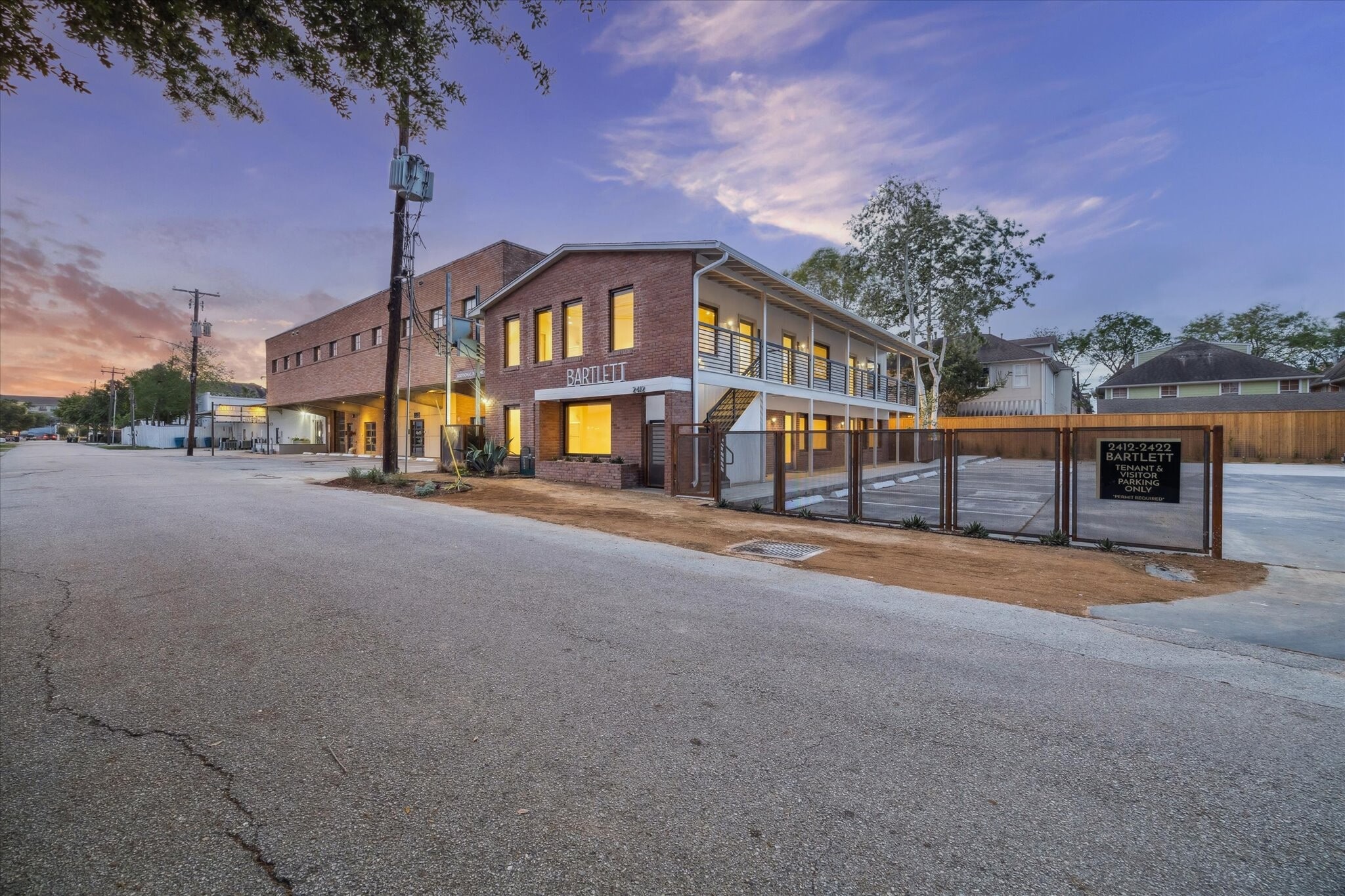 2412 Bartlett St, Houston, TX for lease Building Photo- Image 1 of 23