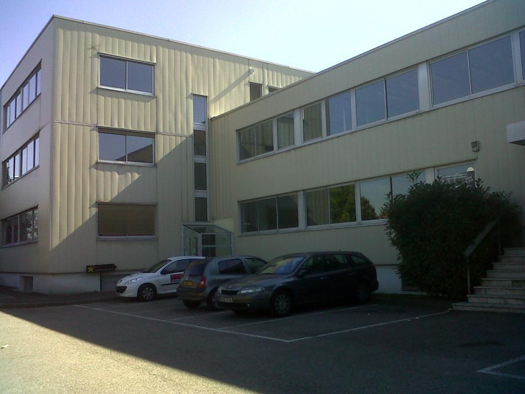 12 Avenue Des Andes, Les Ulis à louer Photo du bâtiment- Image 1 de 11