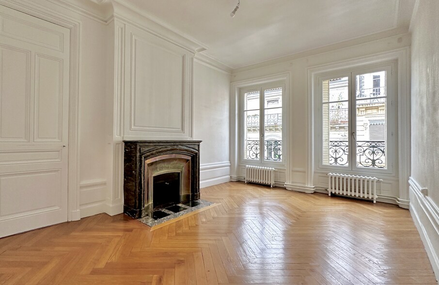 4 Rue Saint-Florentin, Paris à louer - Photo du bâtiment - Image 2 de 6