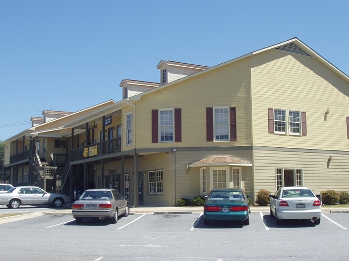 3601 Hilton Ave, Columbus, GA for lease - Building Photo - Image 1 of 8