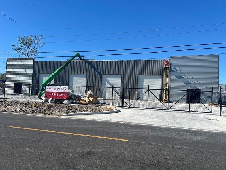 7905 Berwyn Dr, Houston, TX à louer - Photo de construction - Image 3 de 6