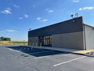 Plus de détails pour 2735 Moscow Ave, Hickman, KY - Commerce de détail à vendre