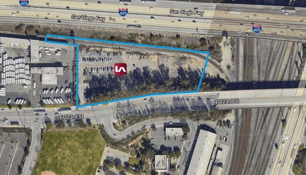 2403 E 223rd St, Carson, CA for lease - Building Photo - Image 2 of 3