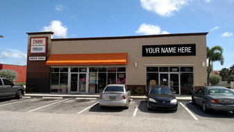 Freestanding Retail Shared with Dunkin Donuts - Restaurant avec service au volant